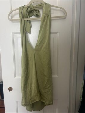 Light Green Halter Tie-Back top size small Vici